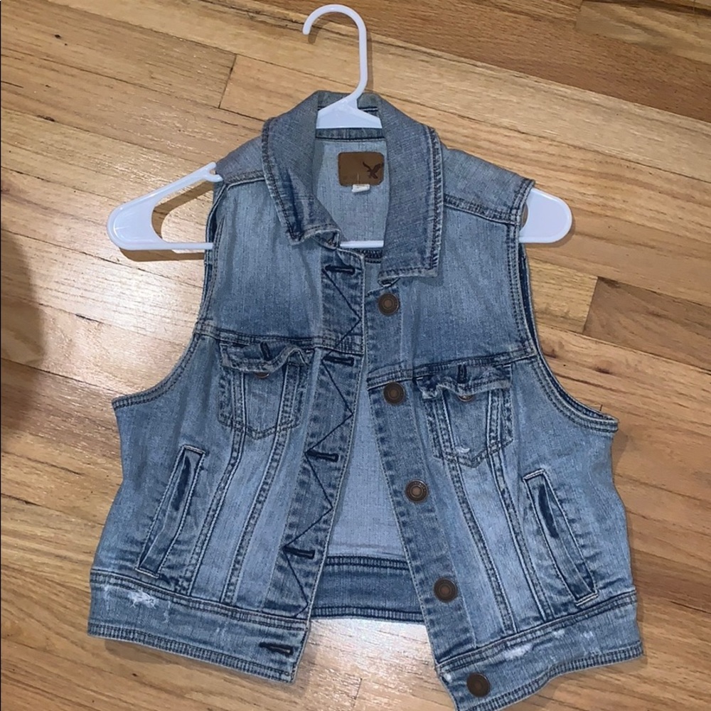 American Eagle Denim Vest, Medium